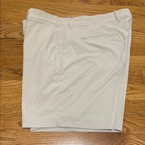 J. Crew tech short size 36 W, 7”